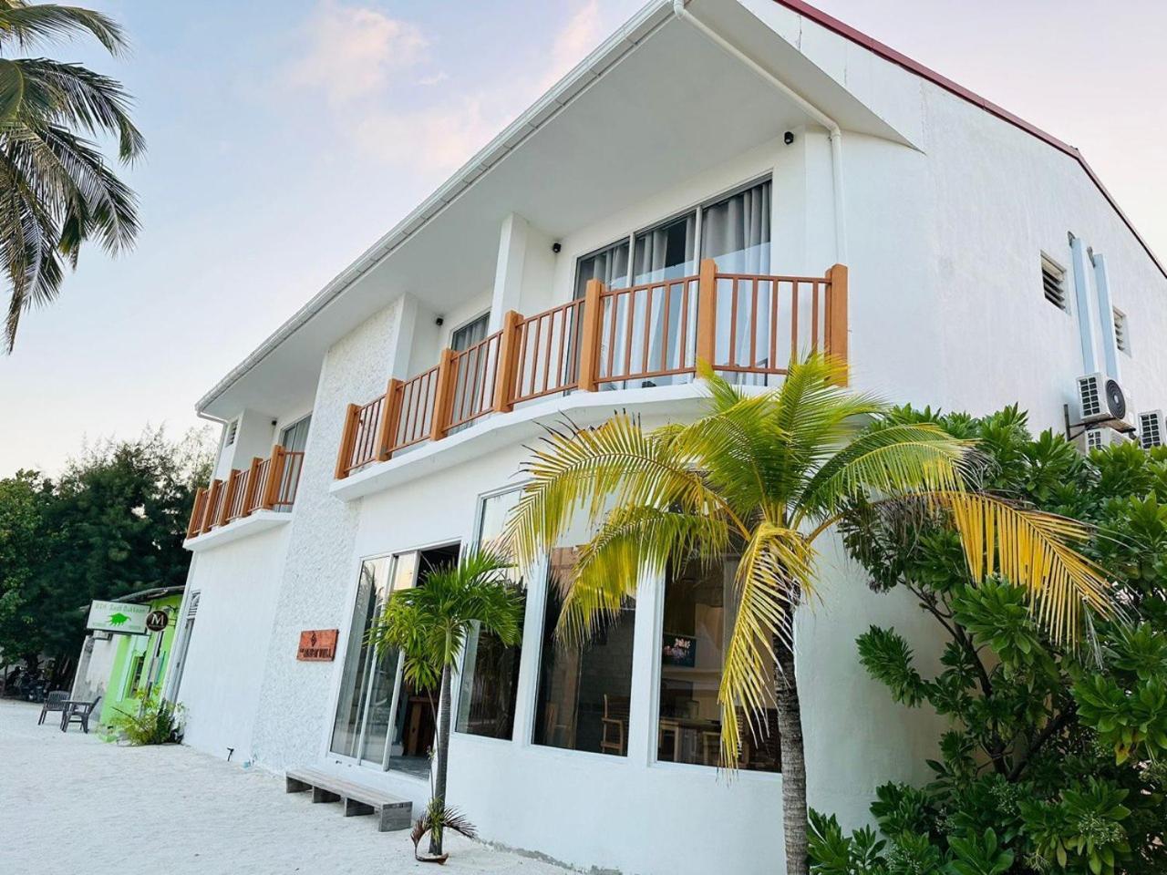 The Sunset Villa Dhiffushi Exterior photo