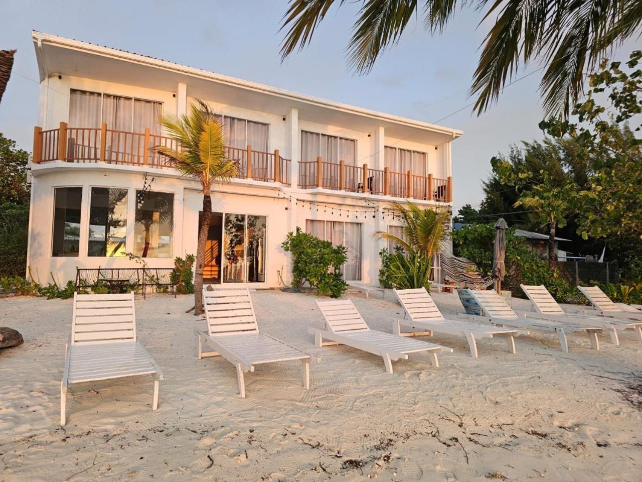 The Sunset Villa Dhiffushi Exterior photo