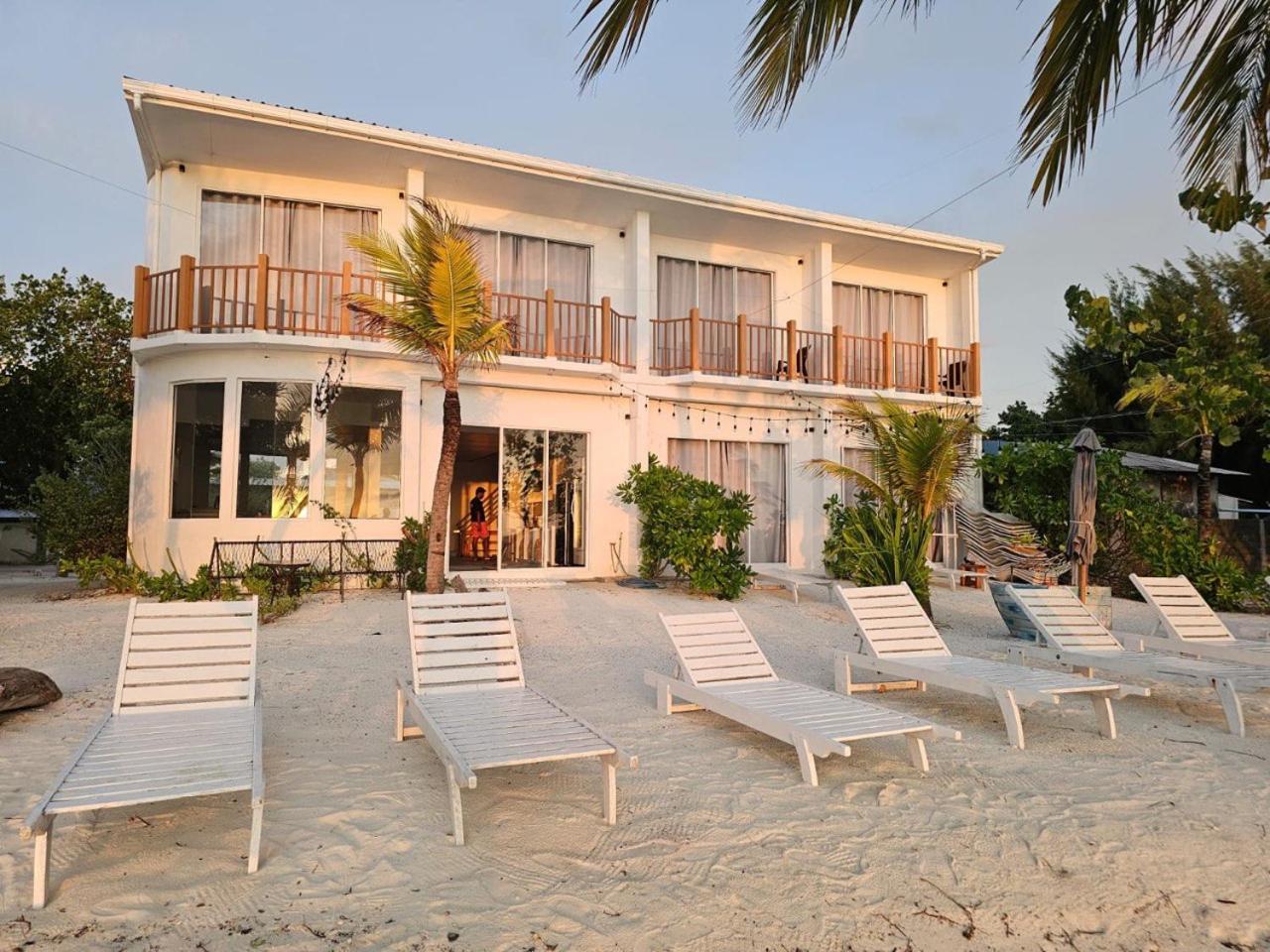 The Sunset Villa Dhiffushi Exterior photo